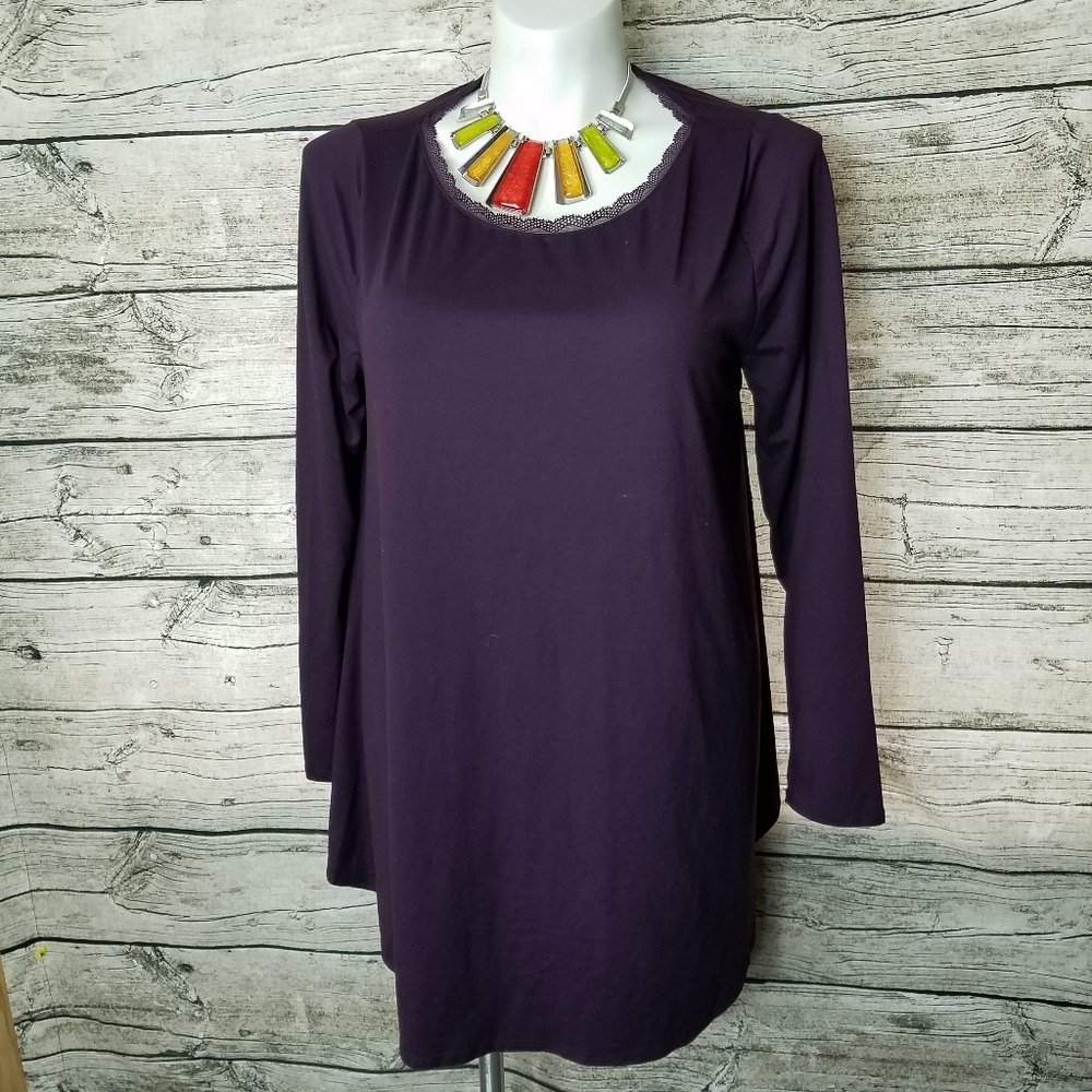 Lane bryant Purple Long Sleeve Shirt Size 18/20.Pit to pit approx:  18/20Righ